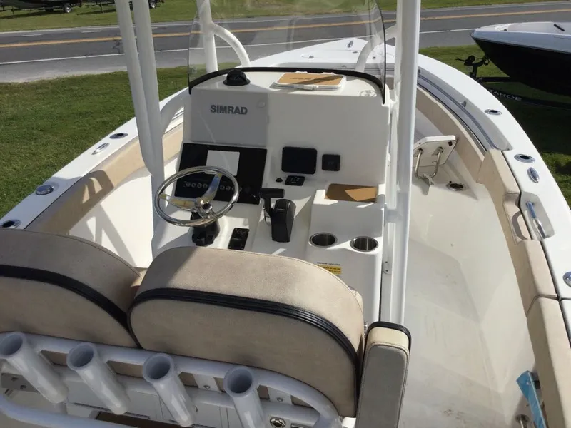 Slide: The Image of Sea Pro 222 CC T TOP 2024 - 9