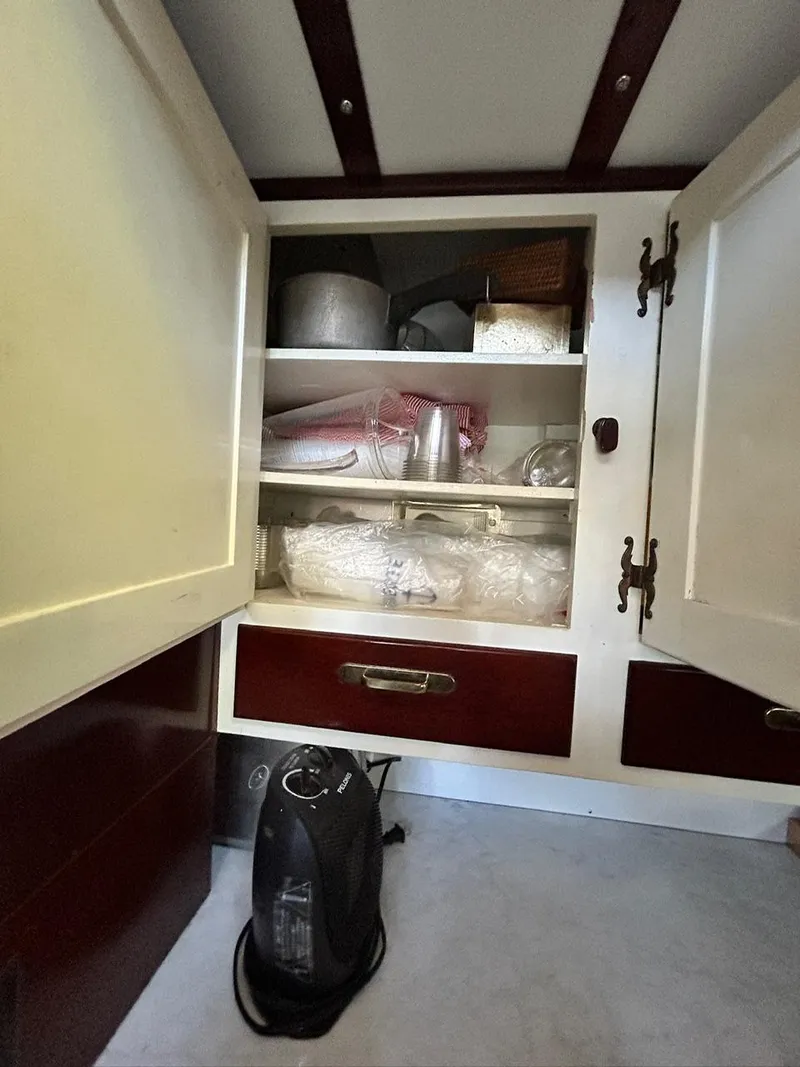 Slide: The Image of Classic ACF 47' Motor Yacht 1930 - 77