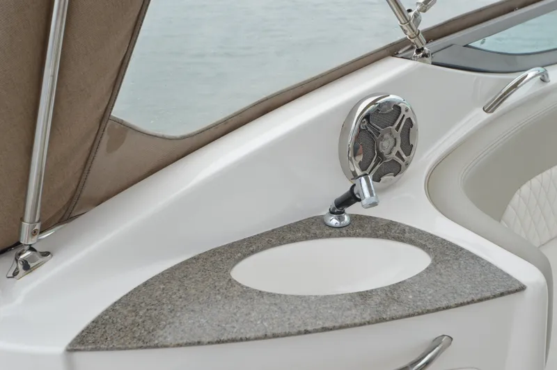 Slide: The Image of Chaparral 270 Signature 2013 - 17