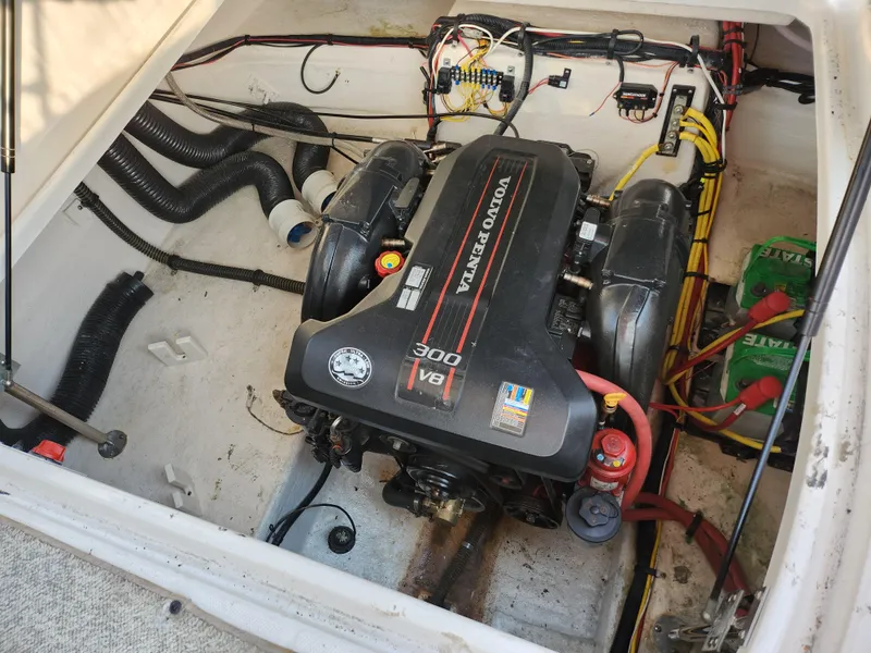 Slide: The Image of Chaparral 270 Signature 2013 - 7