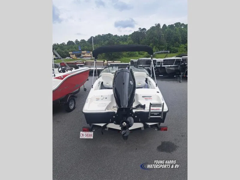 Slide: The Image of Bayliner 160 Bowrider 2022 - 4