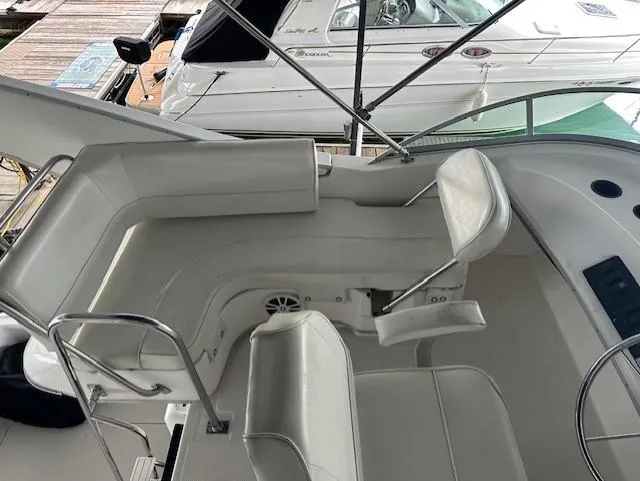 Slide: The Image of Bayliner 3388 Command Bridge 2000 - 10