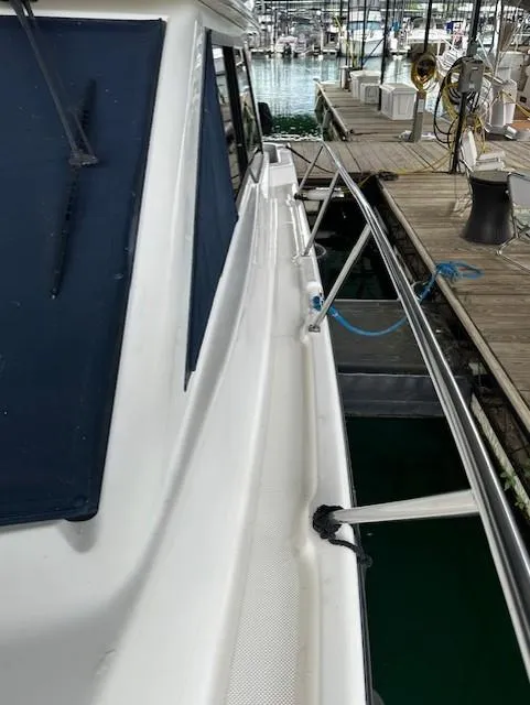 Slide: The Image of Bayliner 3388 Command Bridge 2000 - 17