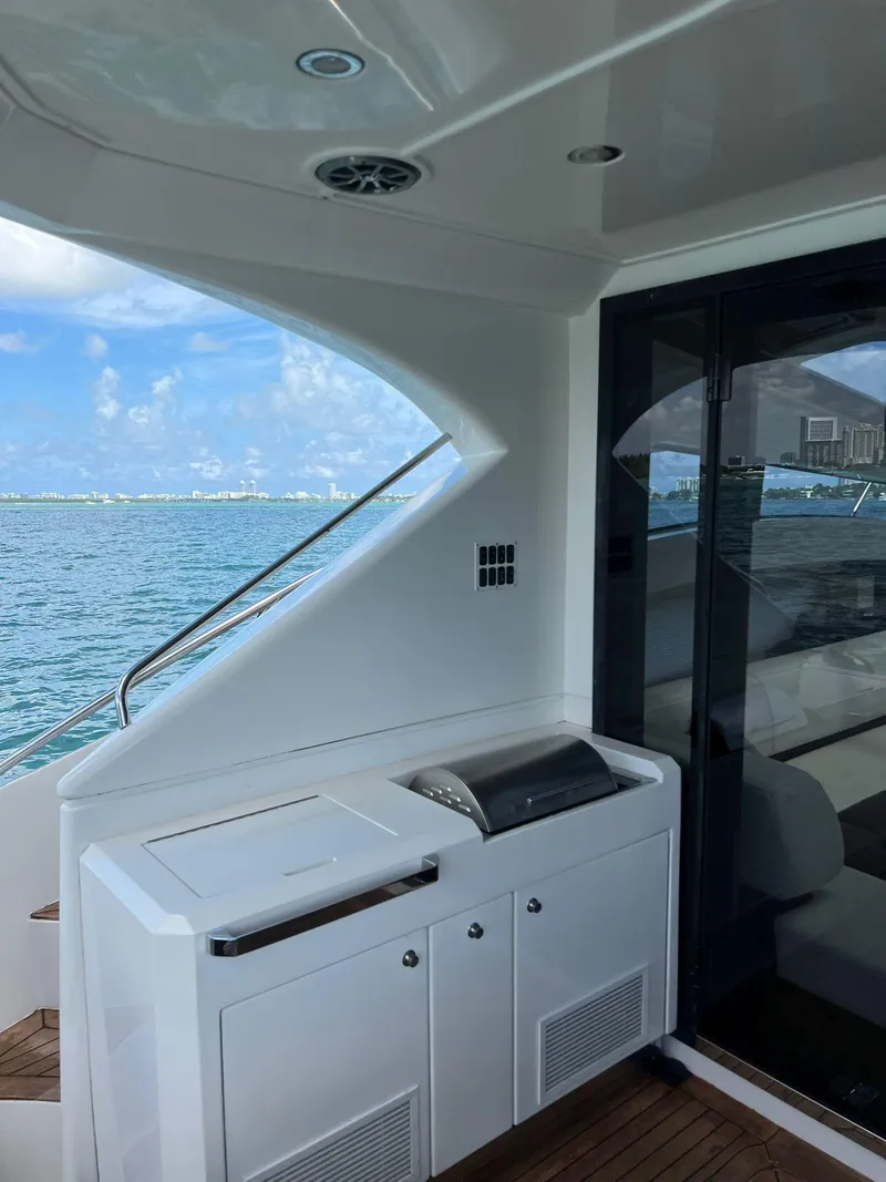Slide: The Image of 2011 Marquis 500 Sport Coupe yacht interior with ocean view. - 15