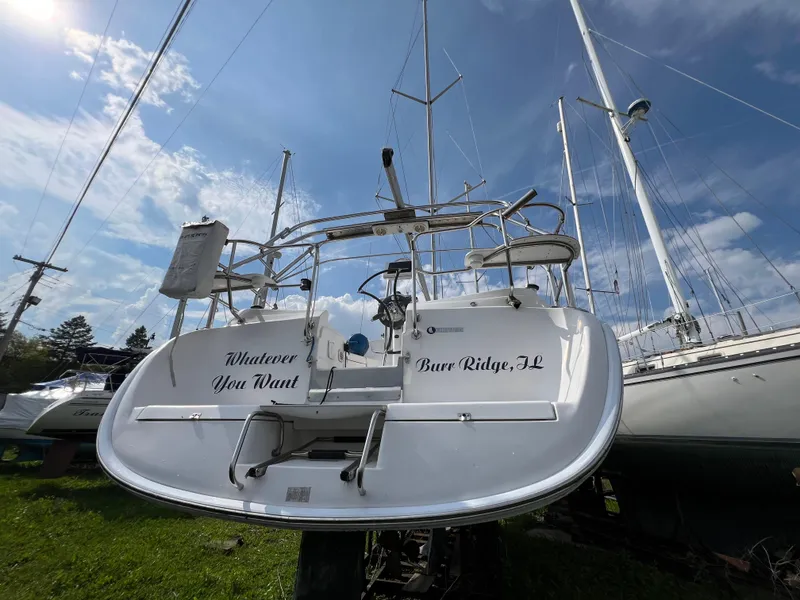 Slide: The Image of 2005 Hunter 36 sailboat named Whatever You Want in Blue Ridge, IL. - 7