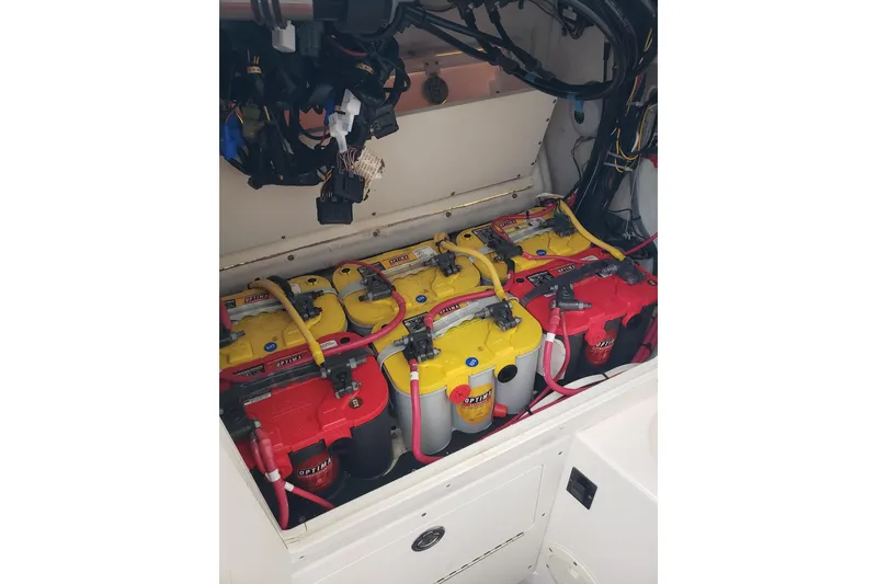 Slide: The Image of Battery compartment of 2005 Regulator 32 Forward Seating boat with Optima batteries. - 41