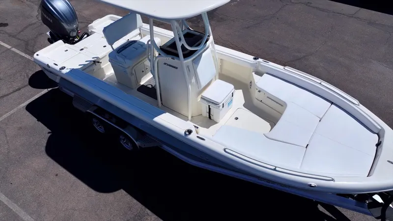 Slide: The Image of Skeeter SX2550 Family - 15