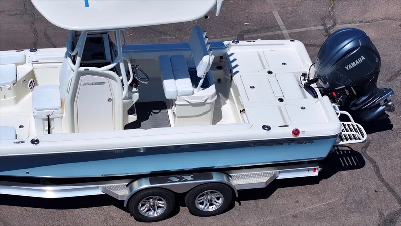 Slide: The Image of Skeeter SX2550 Family - 20