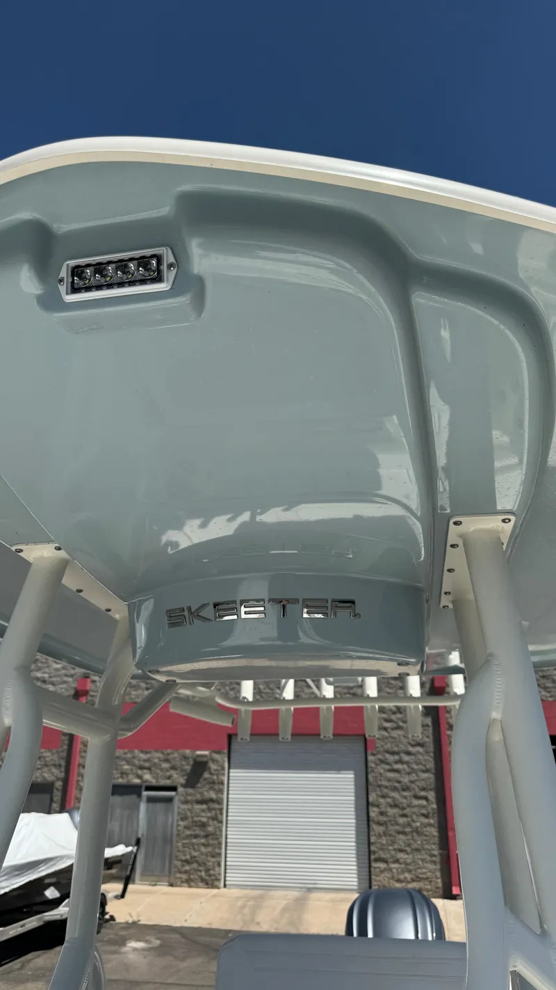 Slide: The Image of Skeeter SX2550  - 33