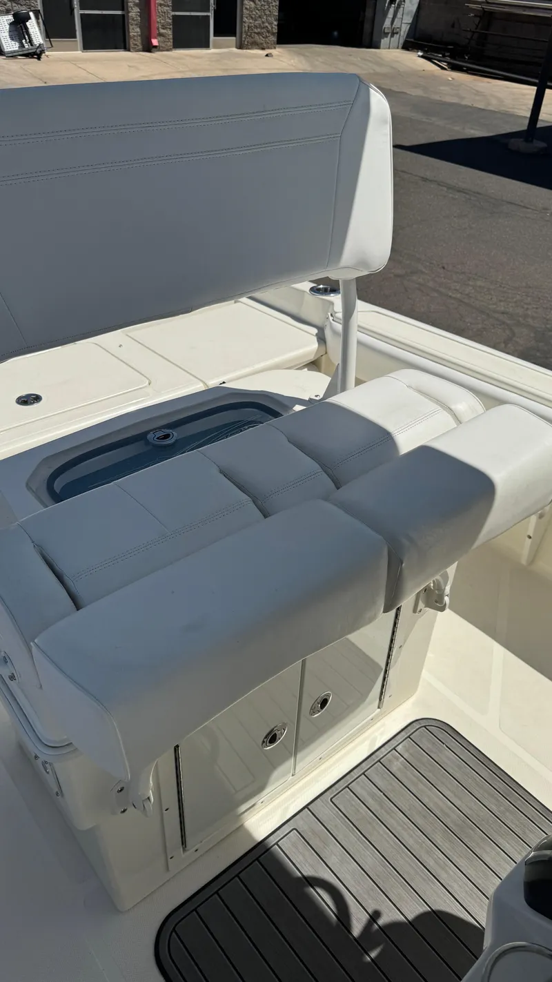 Slide: The Image of Skeeter SX2550  - 35