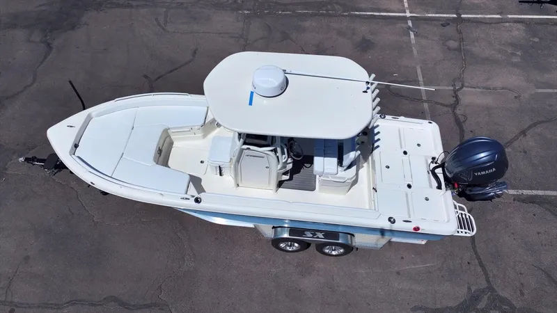 Slide: The Image of Skeeter SX2550 Family - 4