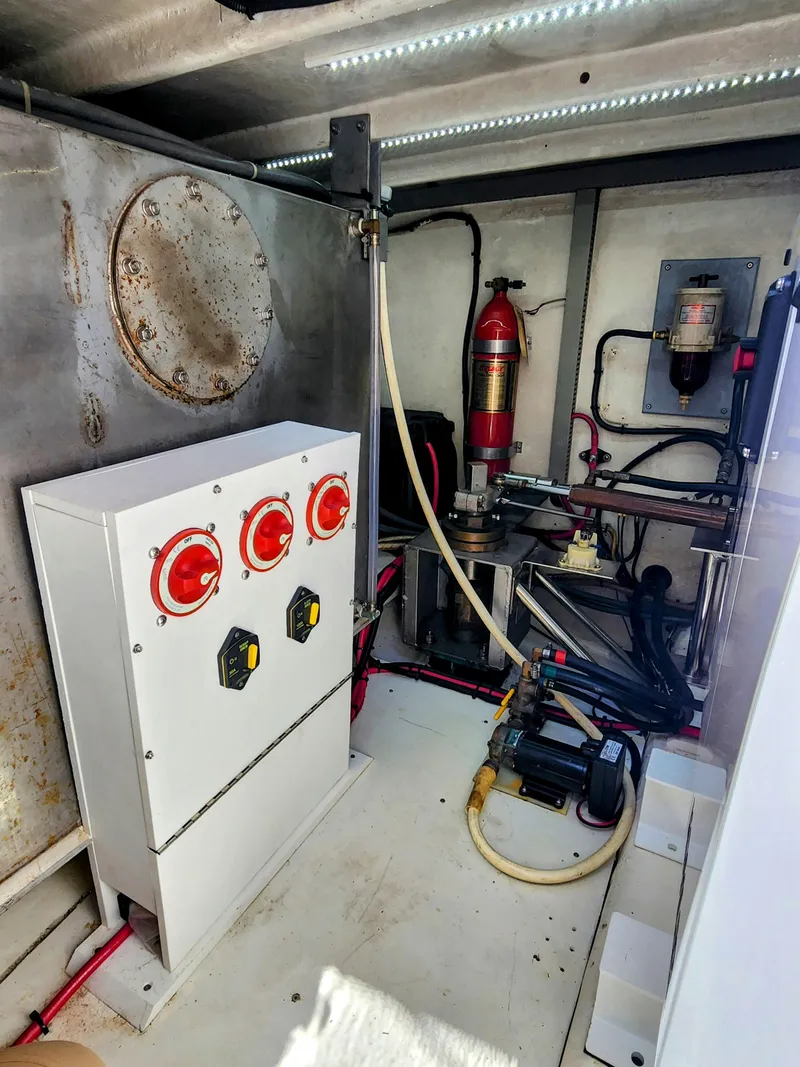 Slide: The Image of Hi-Star Yacht Fisher 55 1987 - 53