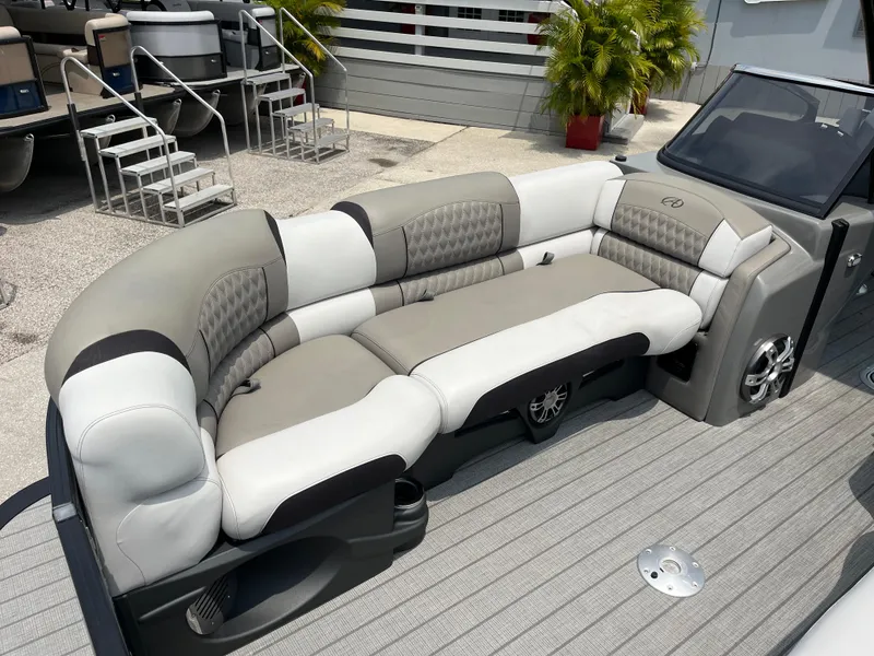 Slide: The Image of 2023 Avalon 2585 Excalibur LTD Tri Toon boat with luxurious seating. - 17