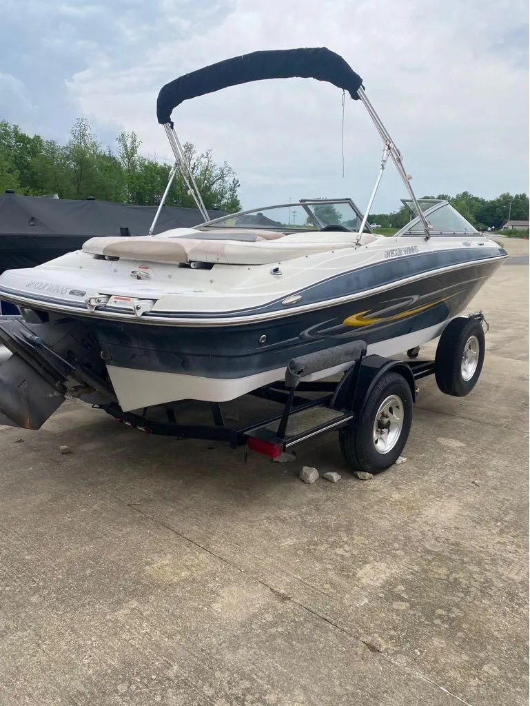 Slide: The Image of Four Winns 190 Horizon 2005 - 15