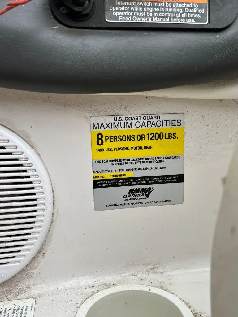 Slide: The Image of Four Winns 190 Horizon 2005 - 4