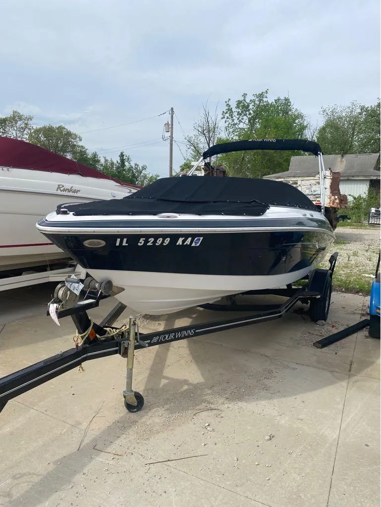 Slide: The Image of Four Winns 190 Horizon 2005 - 7