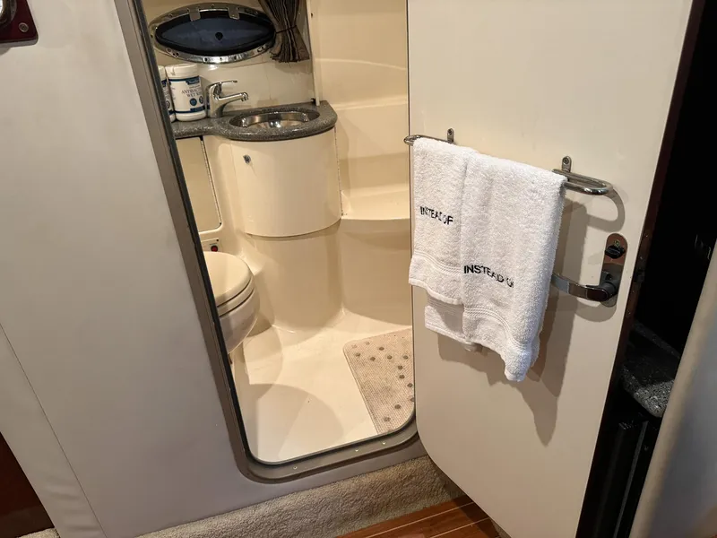 Slide: The Image of Interior of a 2005 Formula 370 Super Sport yacht with bathroom. - 19