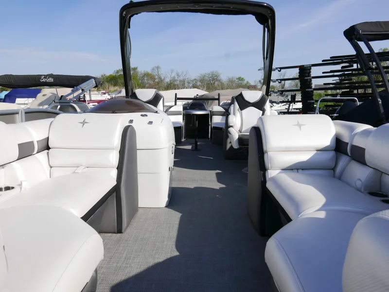 Slide: The Image of 2016 Berkshire 23RFX ARCH pontoon boat with spacious seating and modern design. - 4