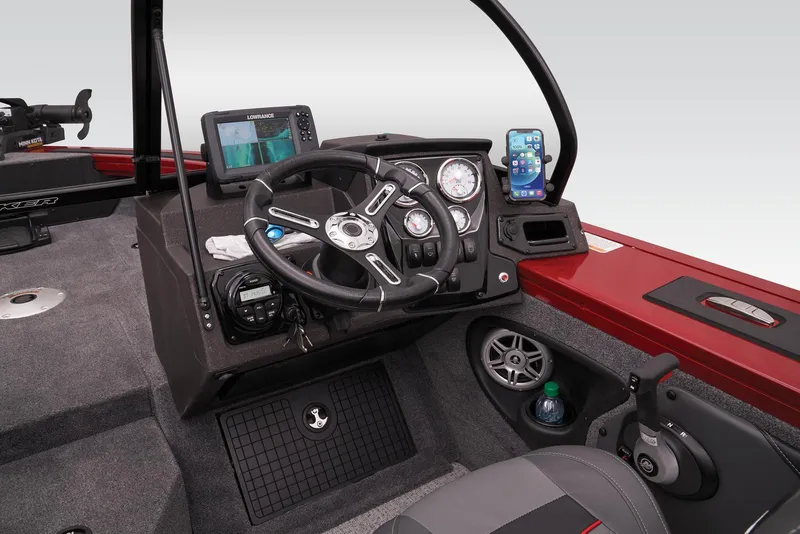 Slide: The Image of Tracker Targa V-19 Combo 2024 - 38