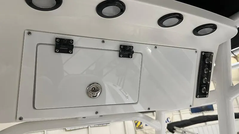 Slide: The Image of Sea Pro 202 Center Console 2024 - 5