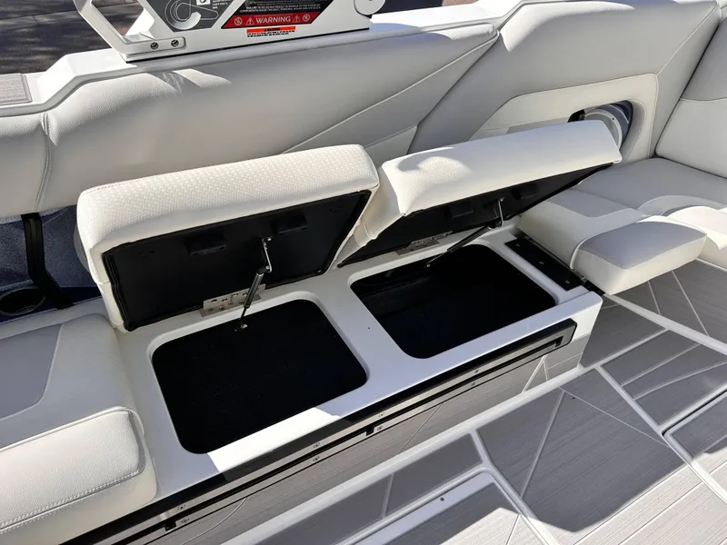 Slide: The Image of Centurion Ri265 2024 - 4