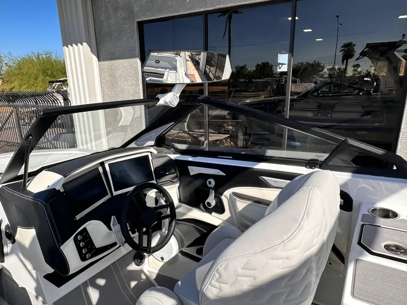 Slide: The Image of Centurion Ri265 2024 - 5