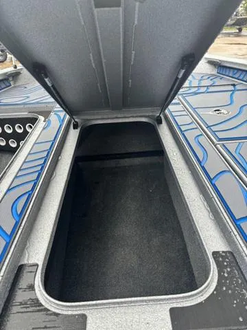 Slide: The Image of Xpress X19 Pro 2025 - 9