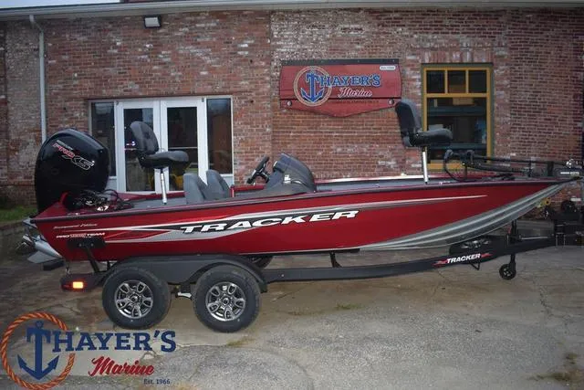 Slide: The Image of Tracker PT195TXW TE 2024 - 21