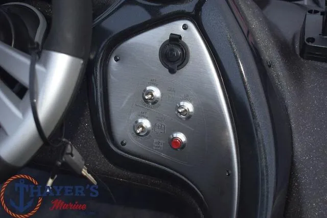 Slide: The Image of Tracker PT195TXW TE 2024 - 5