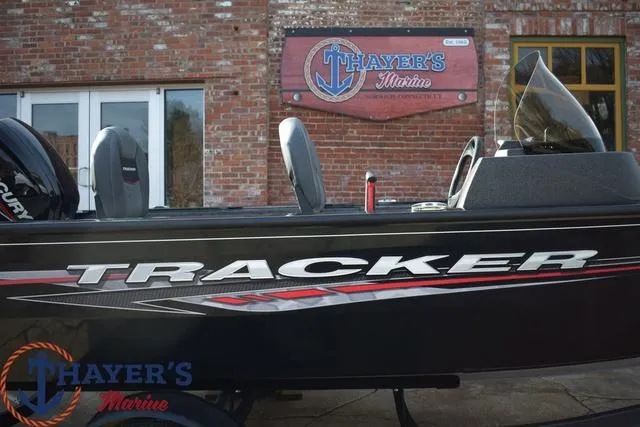 Slide: The Image of Tracker Pro Guide V-16 SC 2024 - 4