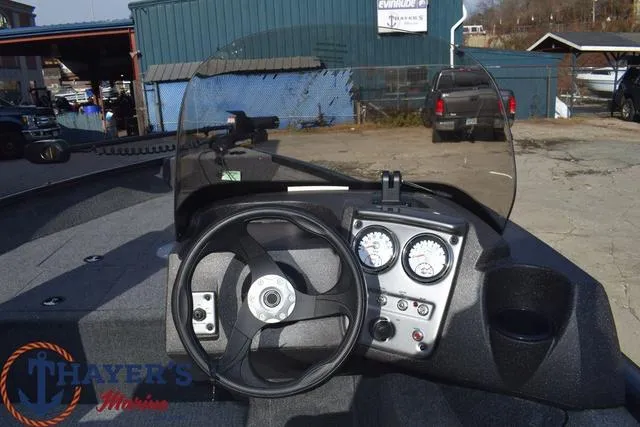 Slide: The Image of Tracker Pro Guide V-16 SC 2024 - 7