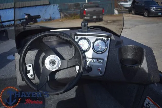 Slide: The Image of Tracker Pro Guide V-16 SC 2024 - 8