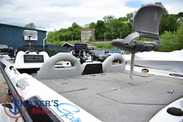 Slide: The Image of Bass Cat Cougar 2017 - 14