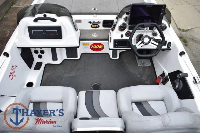 Slide: The Image of Bass Cat Cougar 2017 - 17