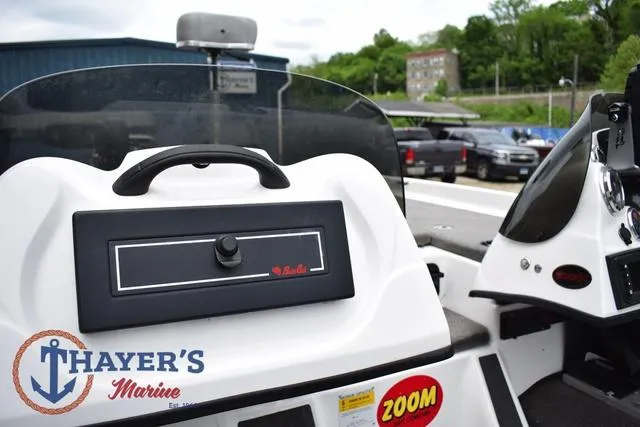 Slide: The Image of Bass Cat Cougar 2017 - 24