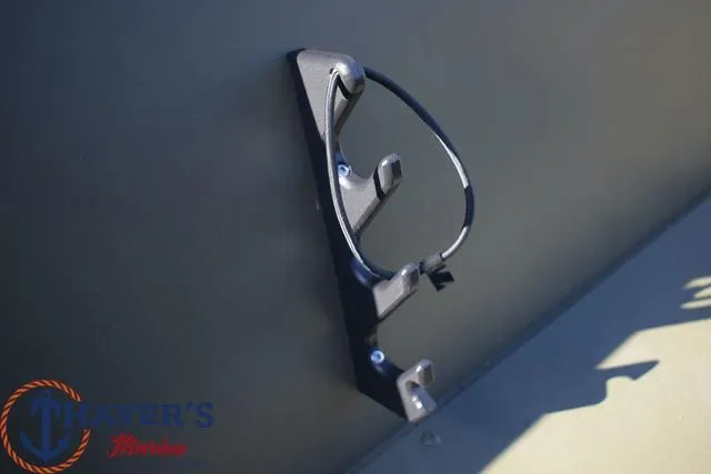 Slide: The Image of Close-up of a 2024 Tracker GRIZZLY® 1754 SC boat accessory mount. - 19