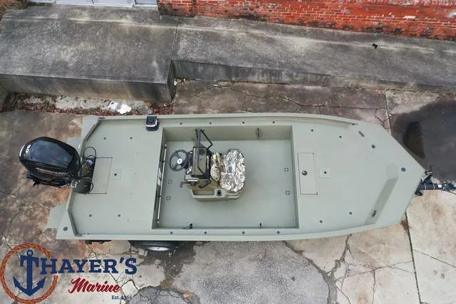 Slide: The Image of 2024 Tracker GRIZZLY® 1860 CC boat at Thayer's Marine. - 4