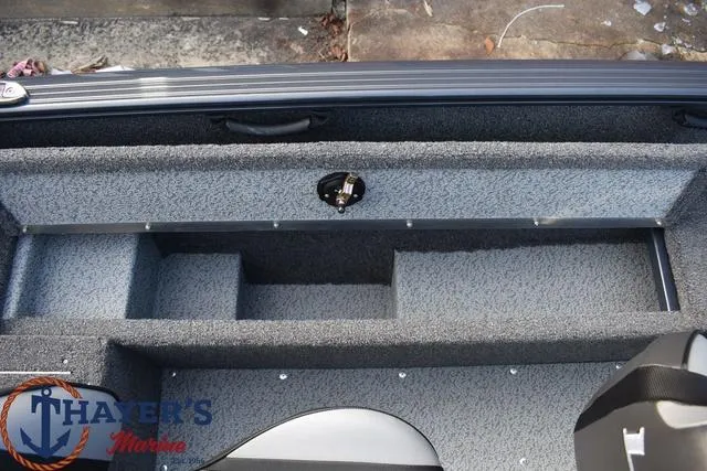 Slide: The Image of Lund 1650 Rebel XL Sport 2024 - 9