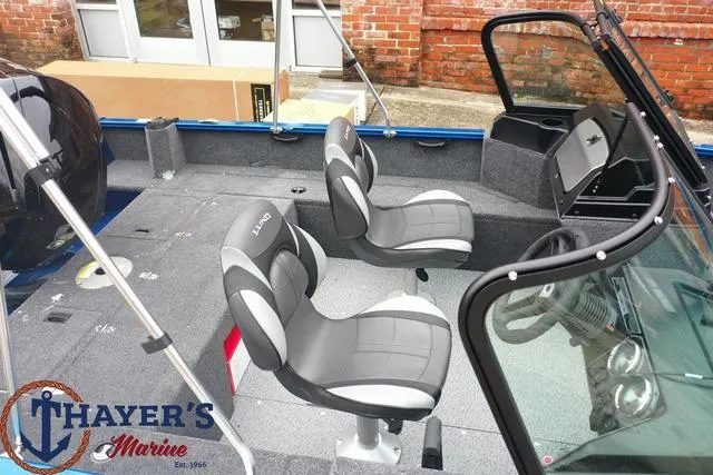 Slide: The Image of Lund 1650 Rebel XL Sport 2024 - 13