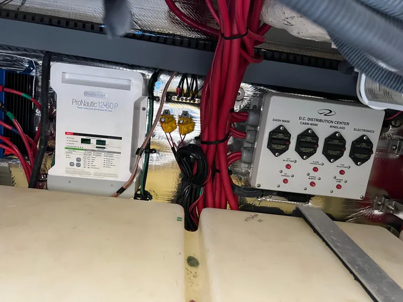 Slide: The Image of Regal 3760 Sportyacht 2010 - 10