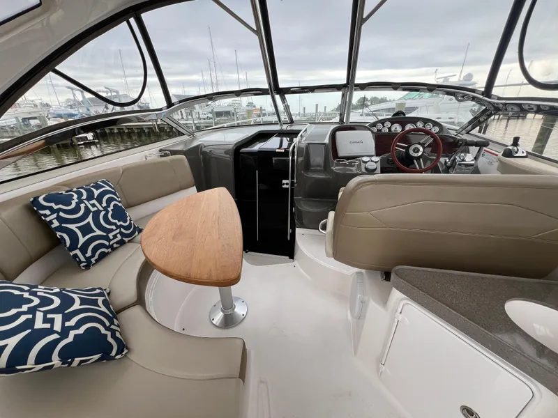 Slide: The Image of Regal 3760 Sportyacht 2010 - 12