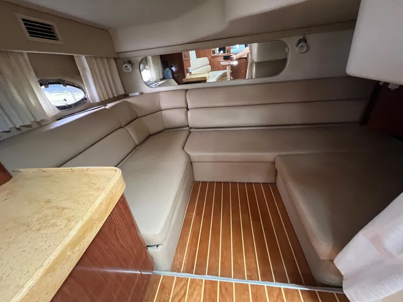 Slide: The Image of Regal 3760 Sportyacht 2010 - 30