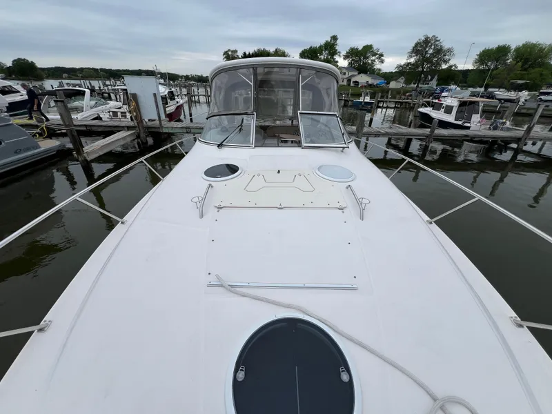 Slide: The Image of Regal 3760 Sportyacht 2010 - 44