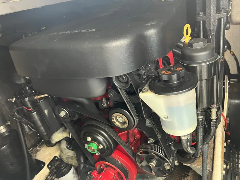 Slide: The Image of Regal 3760 Sportyacht 2010 - 9