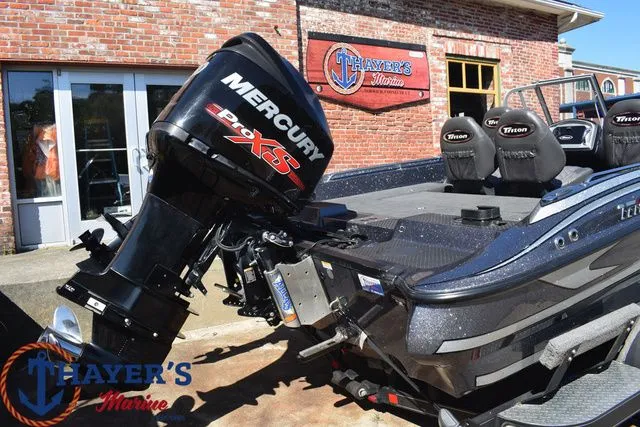 Slide: The Image of Triton 216 Allure 2017 - 5