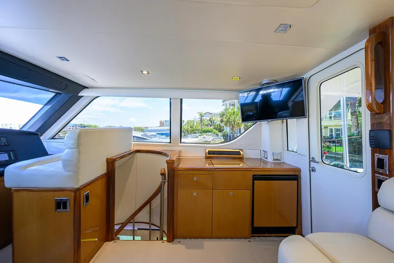 Slide: The Image of Viking 65 Enclosed Bridge w/Tower 2004 - 57