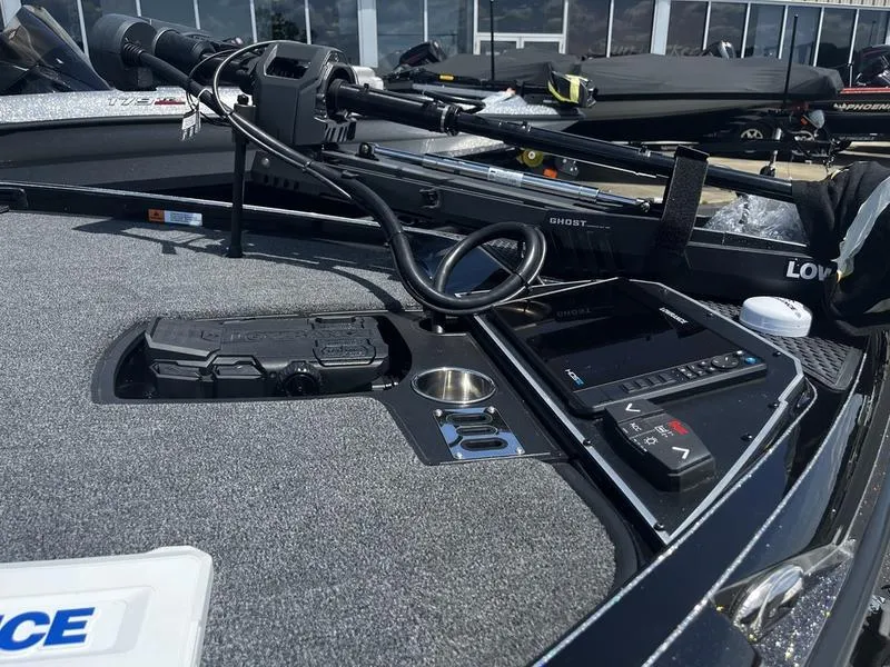 Slide: The Image of 2024 Ranger Z521R Ranger Cup Equipped boat with advanced fishing gear and electronics. - 3