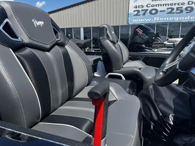 Slide: The Image of 2024 Ranger Z521R Ranger Cup Equipped boat interior with premium seats. - 5