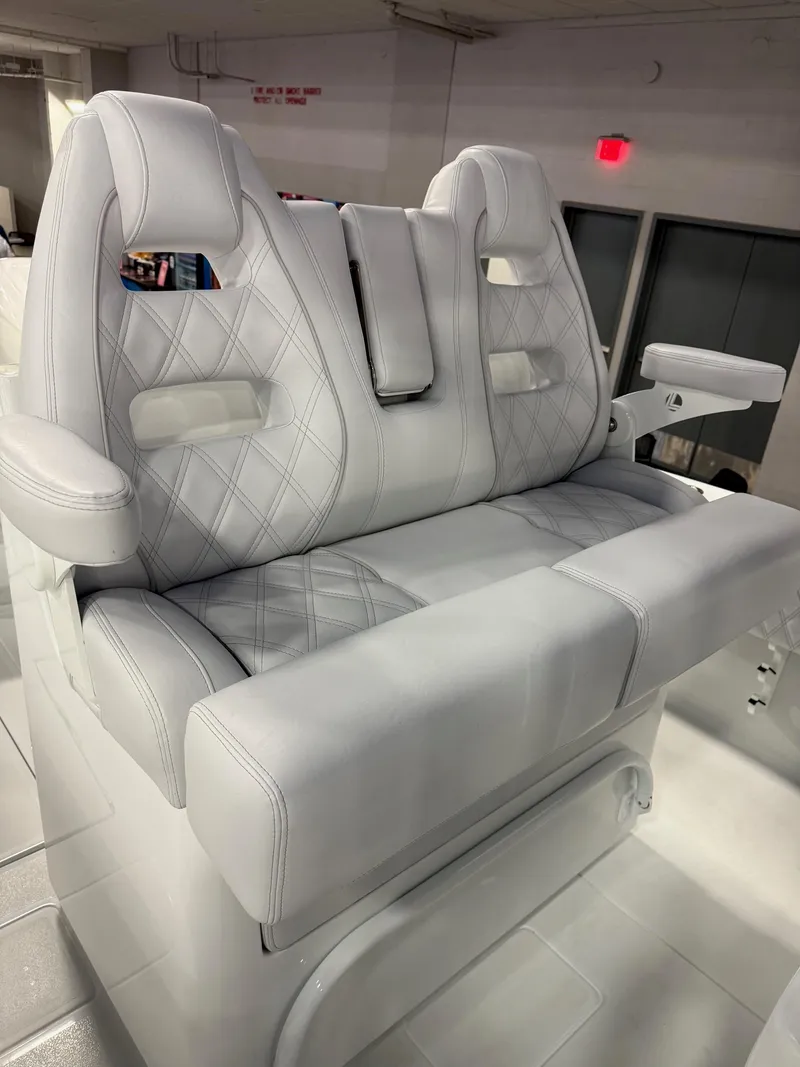 Slide: The Image of Contender 32 ST 2025 - 6