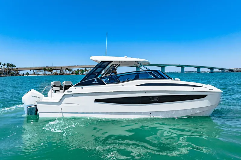 Slide: The Image of Aquila 32 Sport 2024 - 0
